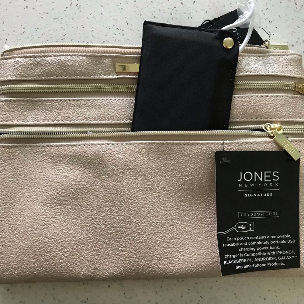 Jones New York clutch